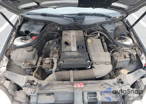 2004 Mercedes-Benz C 230 Kompressor Sport z USA, uszkodzony, nr VIN WDBRN40J64A605891